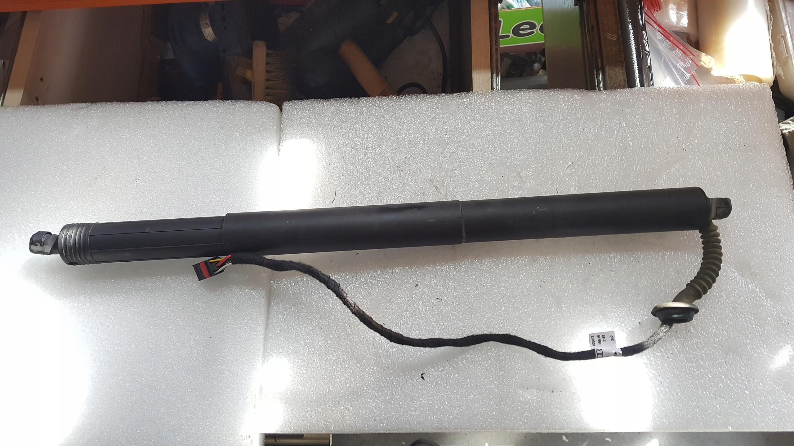 Привод крышки багажника AUDI A5 RS5 8W8827851A