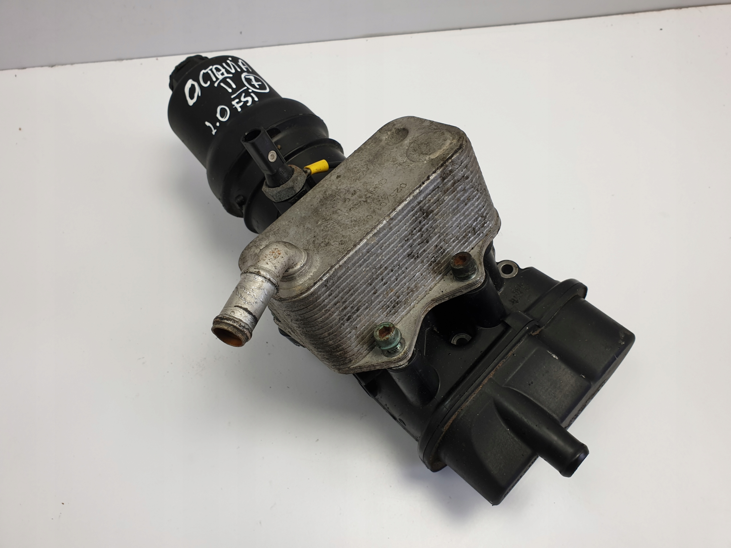 06D115397J - Skoda Octavia II 2.0 FSI основание масляного фильтра