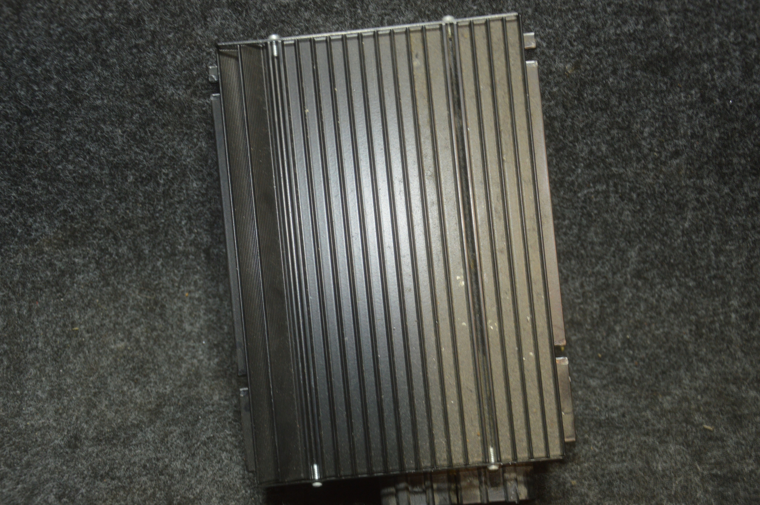 Skoda Octavia II усилитель 1z0035456