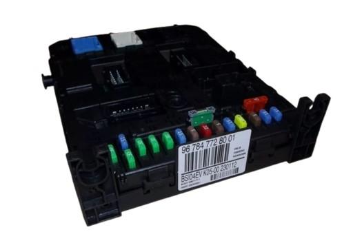 Блок запобіжників P 308 657059 Новий оригінал