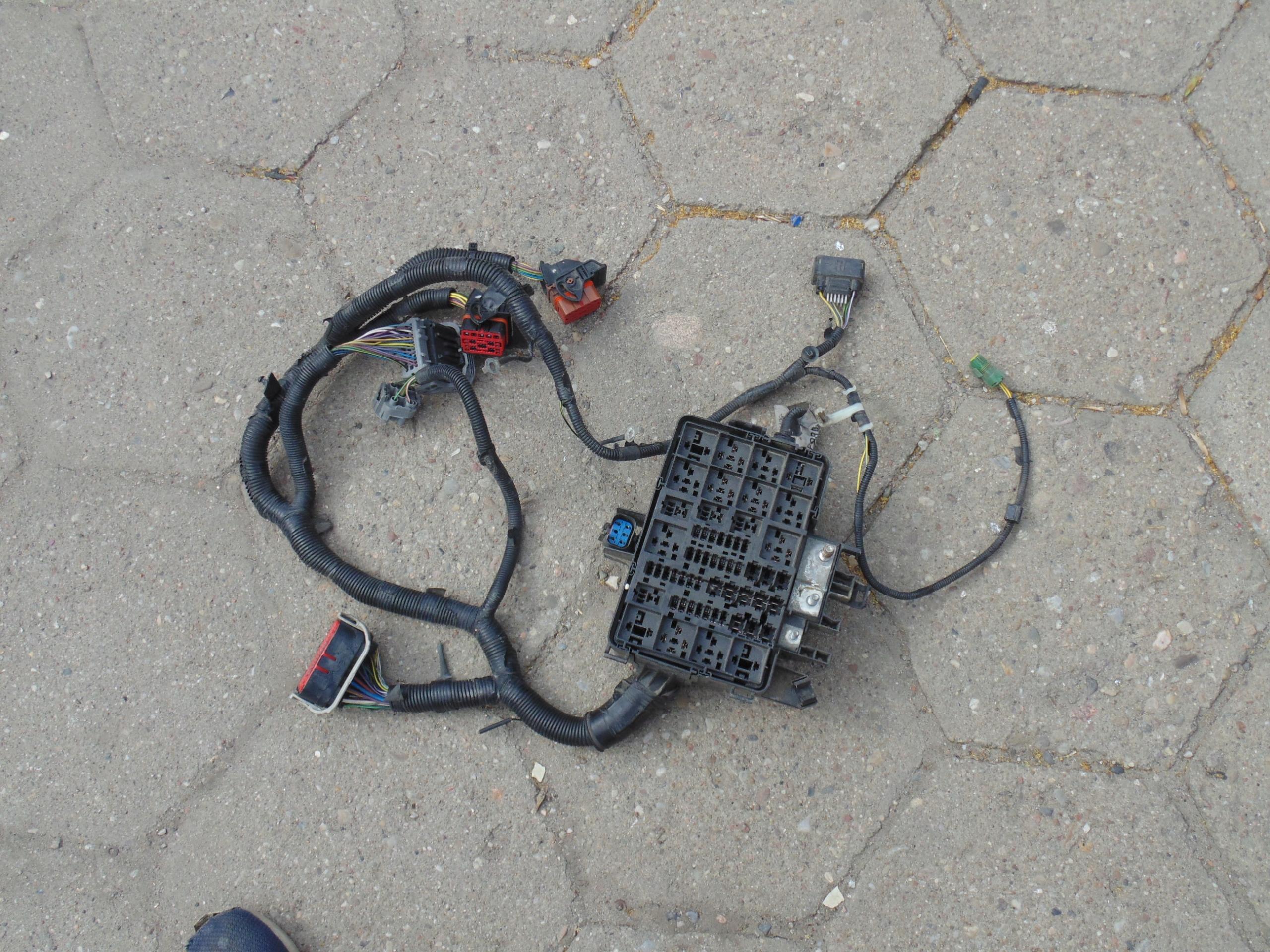 Блок предохранителей TRANSIT BK2T-9K499-FBB