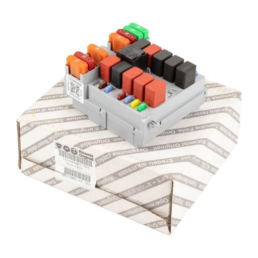 Блок предохранителей Citroen OE 1332043080