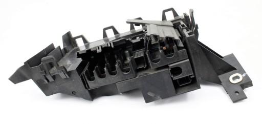 Блок предохранителей Ford Mondeo DG9T-14A301-AD