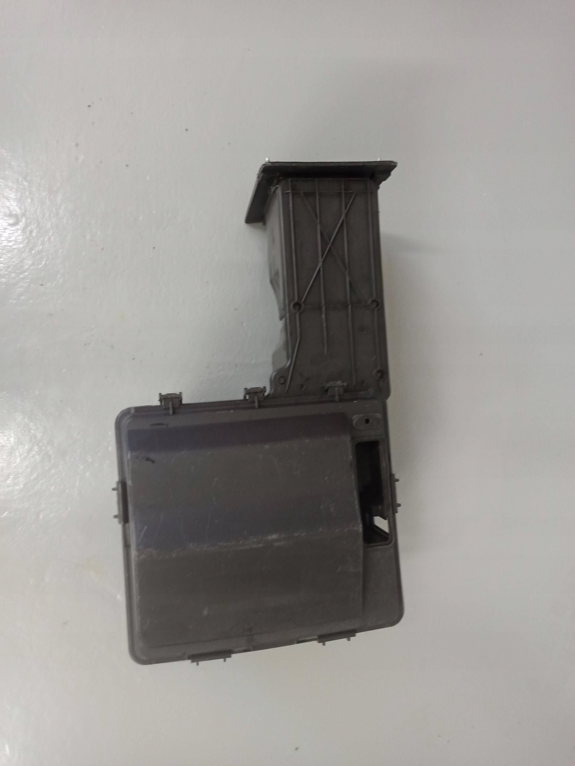 Блок запобіжників Mercedes VITO A6395450103