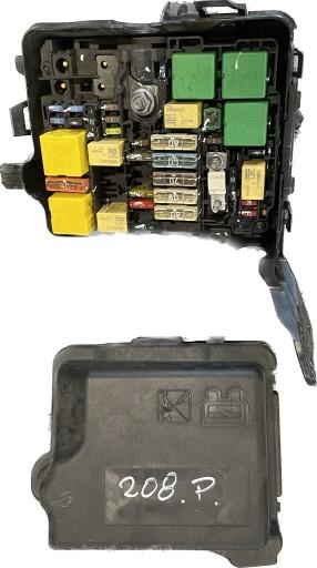 Блок предохранителей Peugeot 208 2012 - 1,2 Бен.