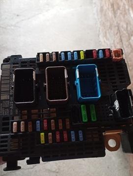 Нова коробка запобіжників ситроен с4