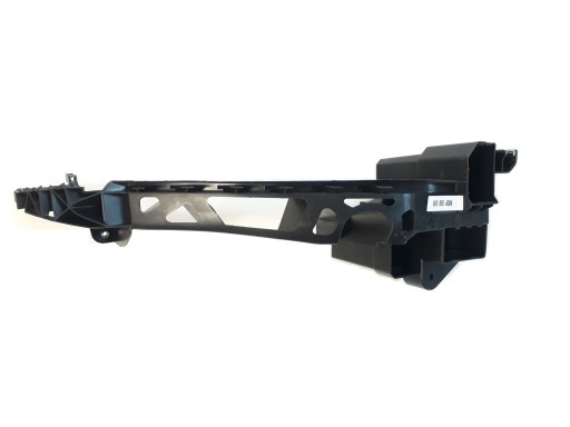 Крепление фонаря ПРАВОЕ AUDI Q3 2011-18 8U