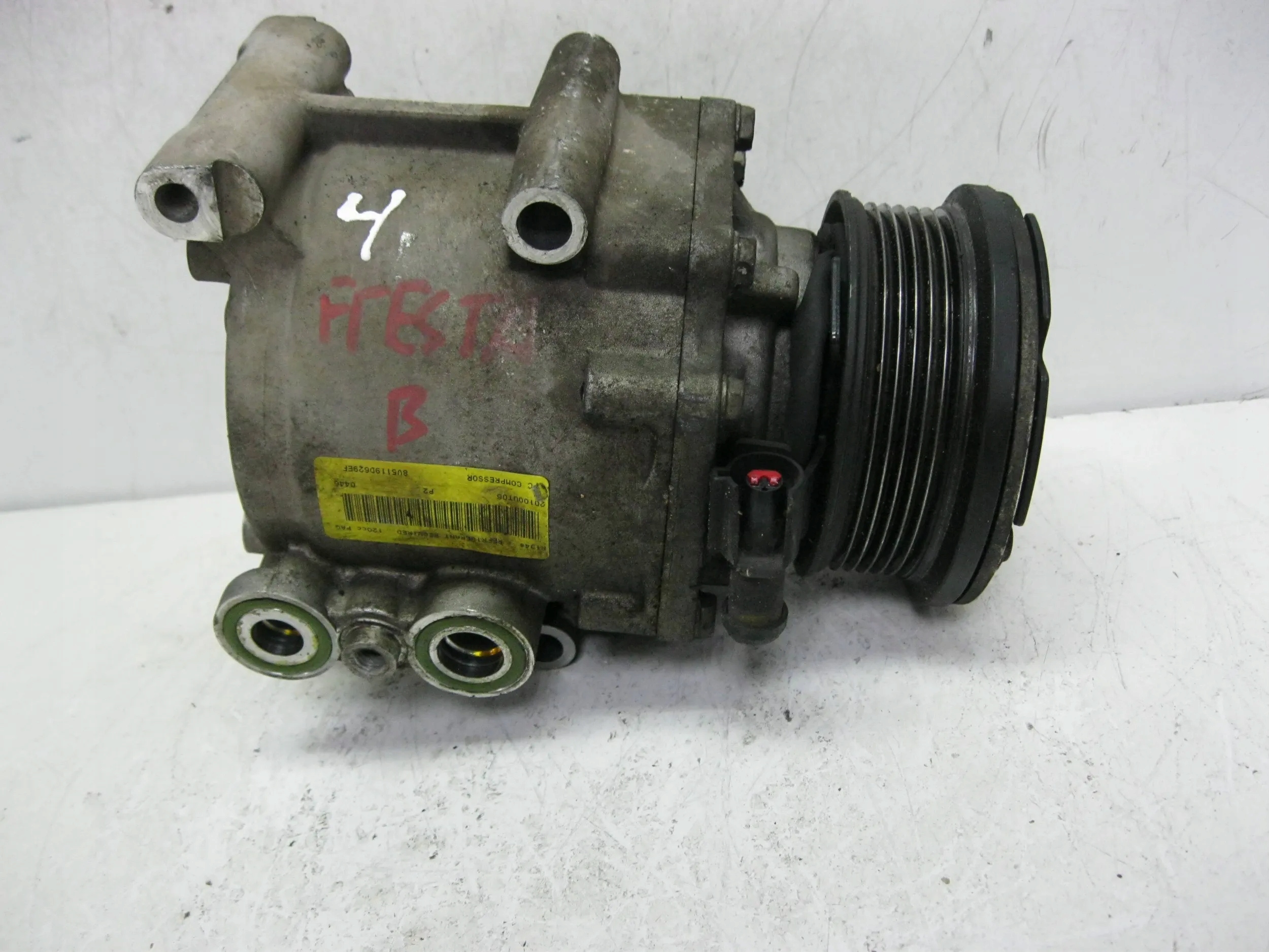 Компрессор кондиционера 8v5119d629ef Fiesta MK7 08-