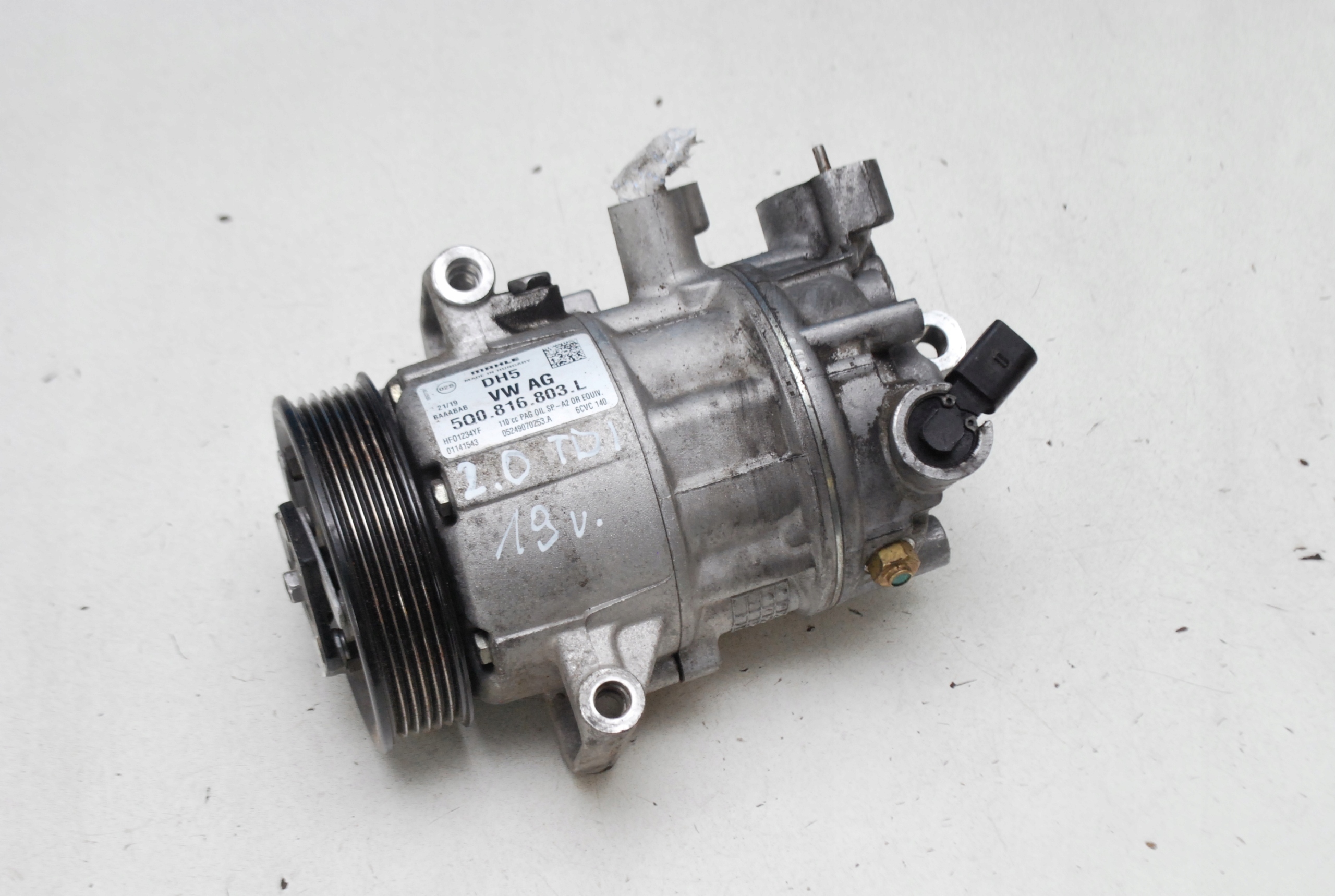 5Q0816803L 5Q0816803B - Компрессор кондиционера Audi Vw Skoda Octavia 2.0