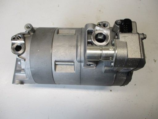 9496109 - Компрессор кондиционера BMW X3 G01 2.0 IT hybrid