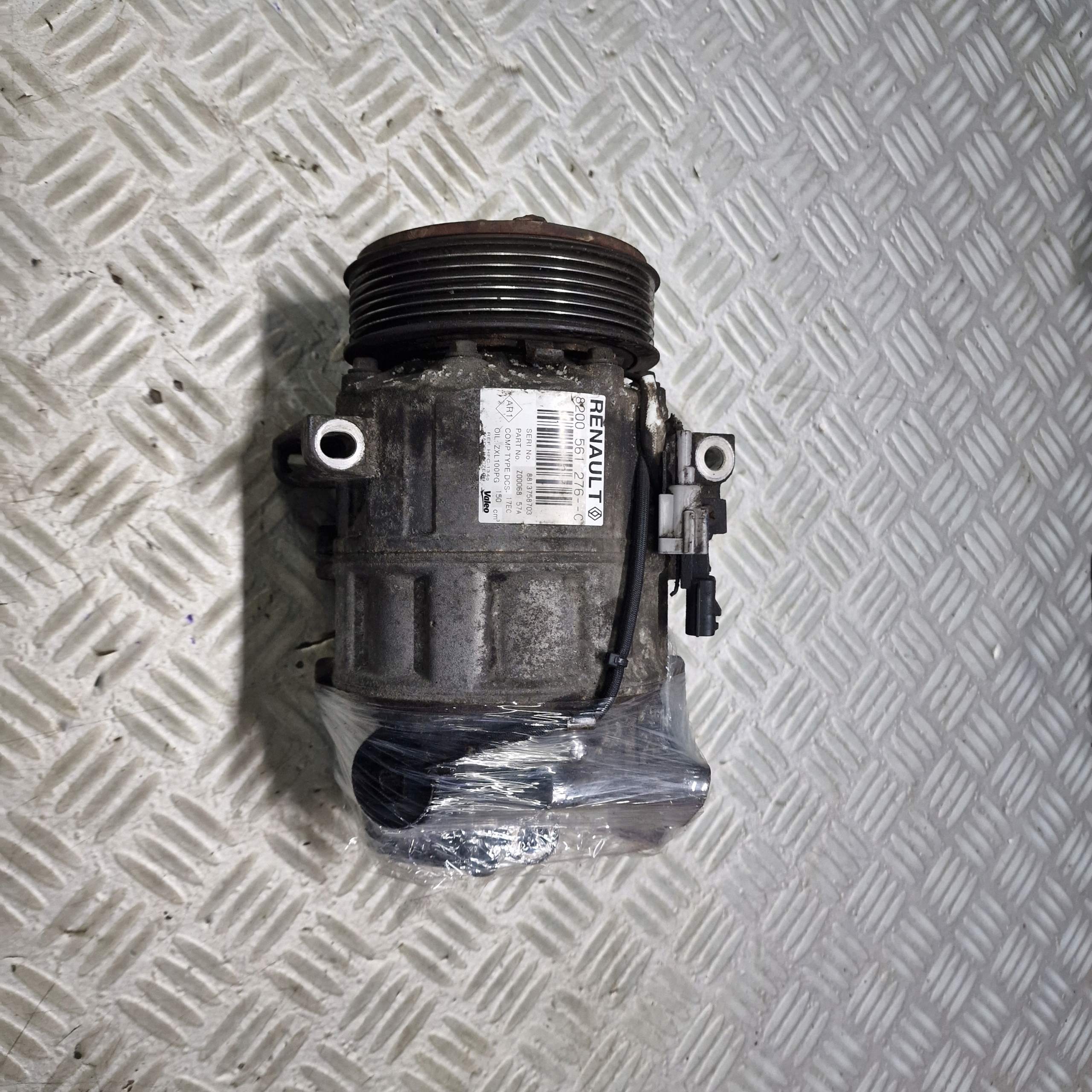 8200561276 - Компресор кондиціонера Renault Laguna III Master