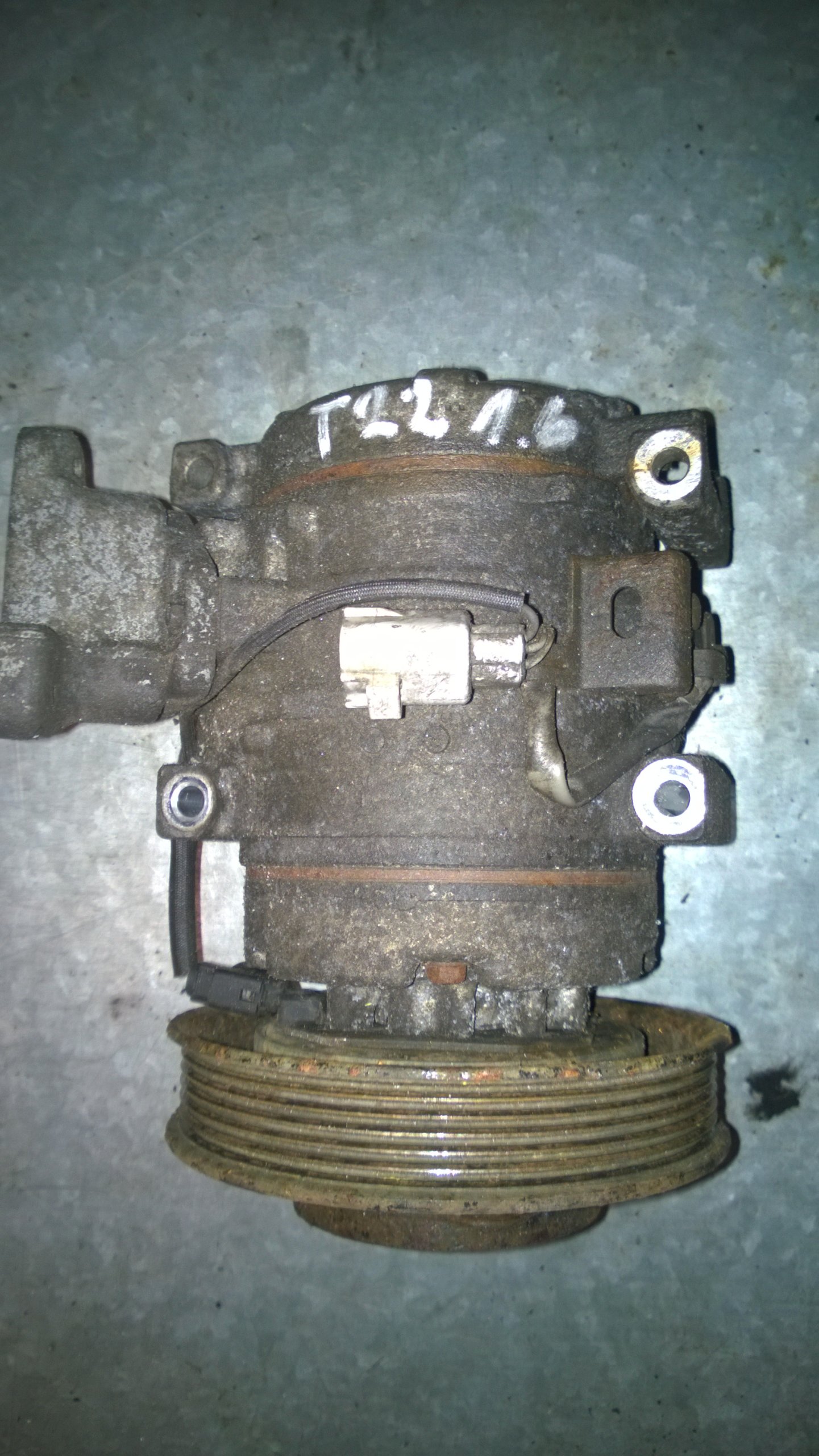 Компресор klimy 4472203915 Toyota Avensis T22 1.6