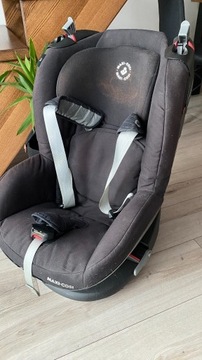 Продам автокрісло Maxi Cosi Tobi 9-18 кг