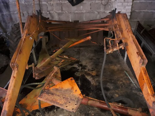 Купити фронтальний навантажувач tur чеський nd5-017 nd5-018 оригінал для Zetor kpl