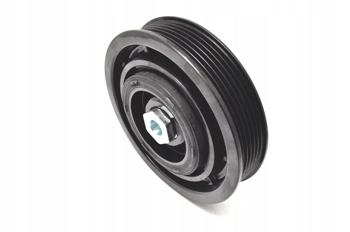 Сцепление кондиционера AUDI A4 A5 8W0816803J