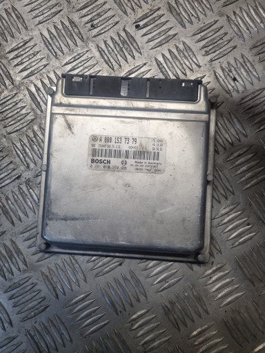 Кришка двигуна mercedes a6120100667