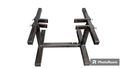 Сервисный стенд двигателя мотоцикла - Необработанное состояние.