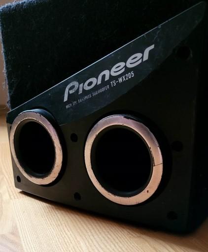 Сабвуфер Pioneer TS-WX205 потужністю 100 Вт з сабвуфером