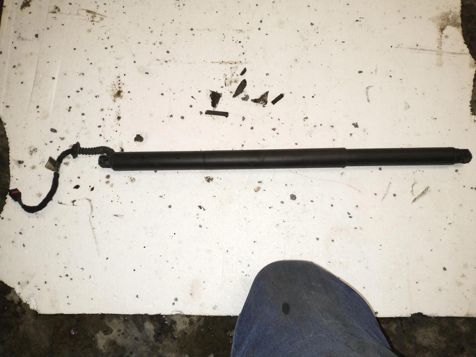 Superb III комбінований привід заслінки 3v9827851 лівий