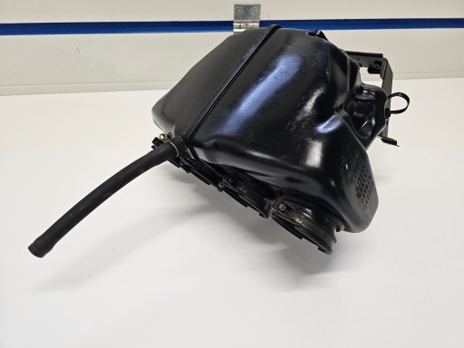 Obudowafiltragsxf75022 - Suzuki gsx 750 gsxf 750 Корпус воздушного фильтра Egg airbox