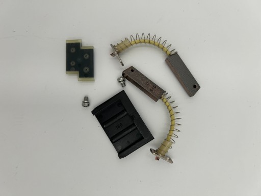 Угольная щетка, генератор DT запасные части 2.21021 Scania Volvo A647X52170