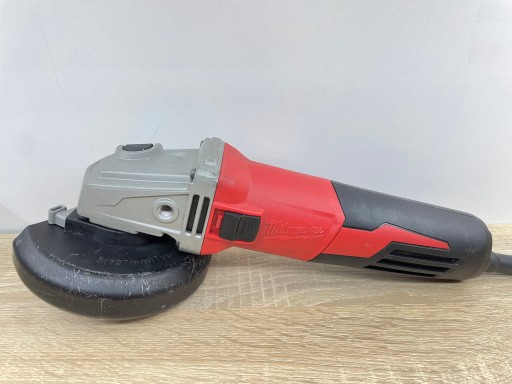 Шлифмашина Milwaukee AGV 13-125 XE