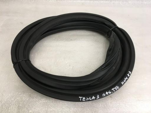 ТЕСЛА 3 ПРОКЛАДКА ЗАДНЕЙ КРЫШКИ БАГАЖНИКА