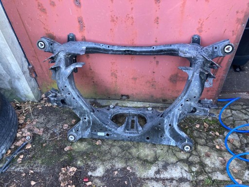 1044575-00-B - Tesla model 3 slene trolley bear beam