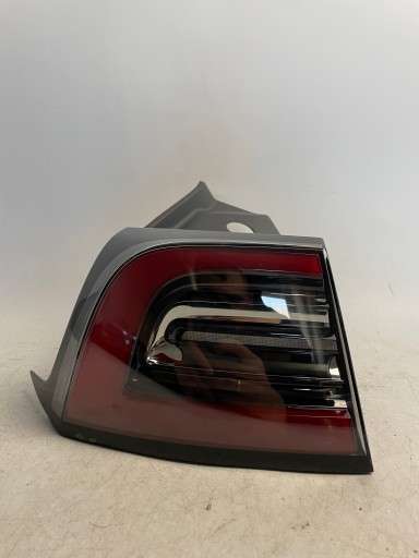 18.04.23 - Tesla Model 3 Y 2017-ліва задня лампа 1502086-00-D