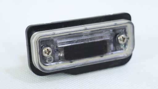 ЛАМПА ДЛЯ НОМЕРНОГО ЗНАКА TESLA MODEL S 1026284-00-A