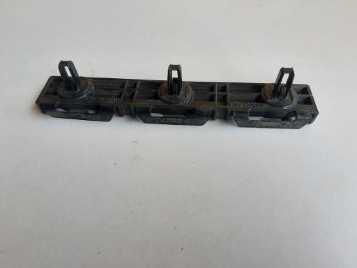 1003691-00-A - TESLA MODEL S СКОЛЬЗЯЩЕЕ КРЕПЛЕНИЕ ПОРОГА