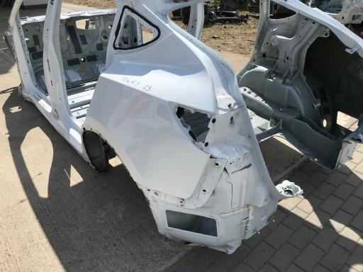 TESLA MODEL Y 2022 2023 ЧВЕРТЬ КРИЛА ЗАДНЯ ЗАДНЯ ЛІВА БІЛА