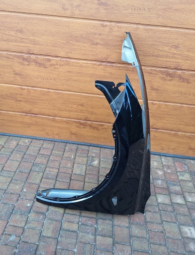 1618083-00-A - Модель tesla y передне ліве крило