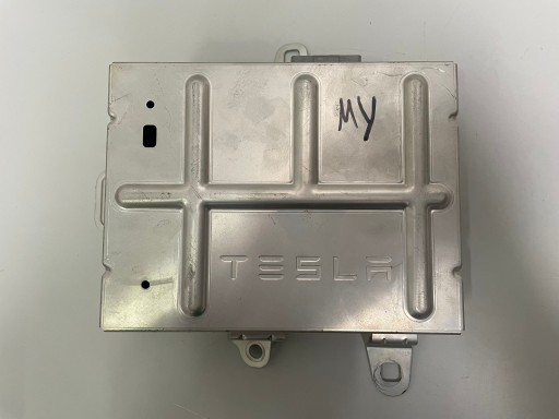 1507152-01-B - TESLA MODEL Y АУДІО ПІДСИЛЮВАЧ