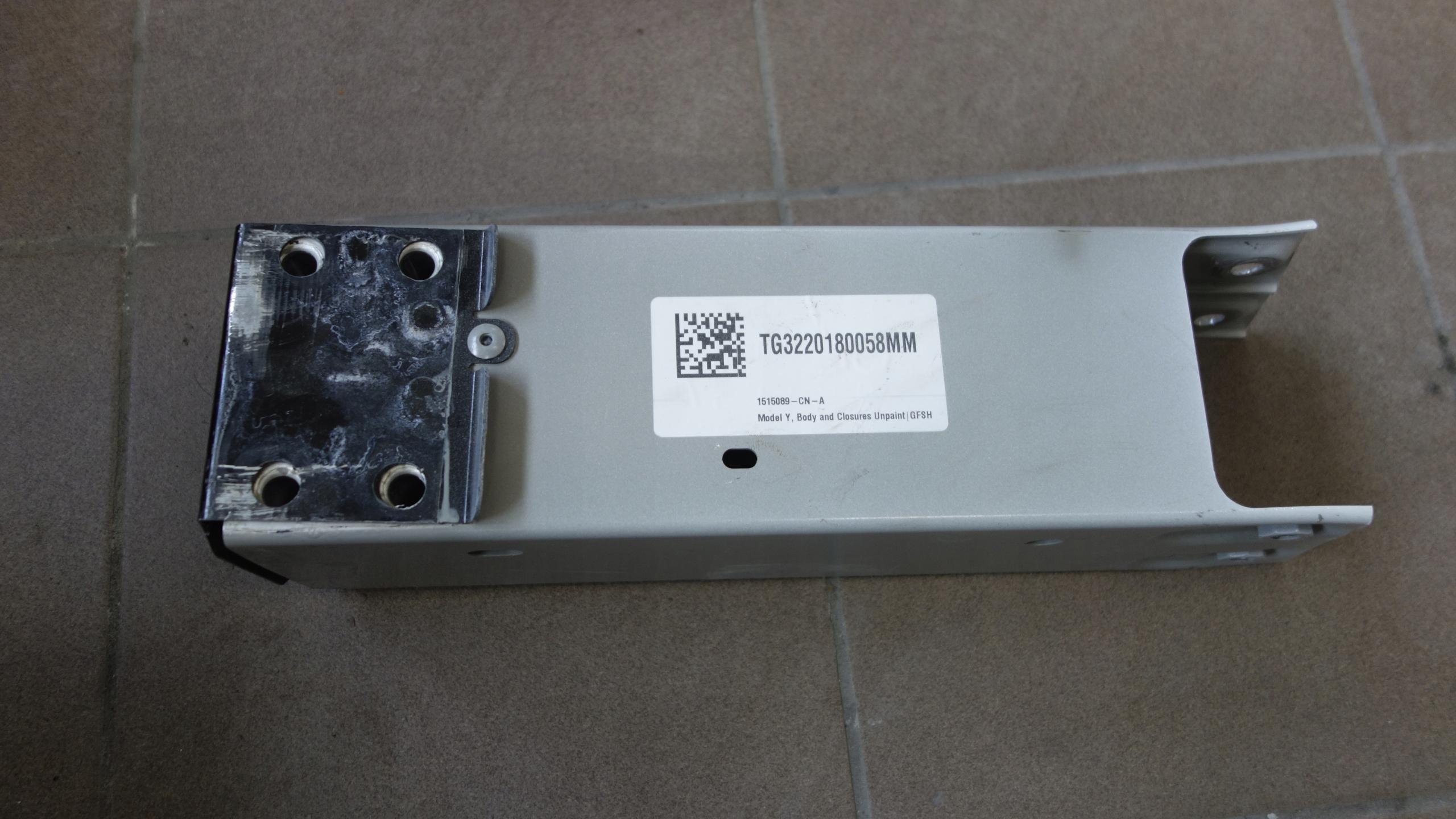 ТЕСЛА Y ЗОНА ДРОБЛЕНИЯ ПРАВЫЙ КЛЫК 1487462-00-D