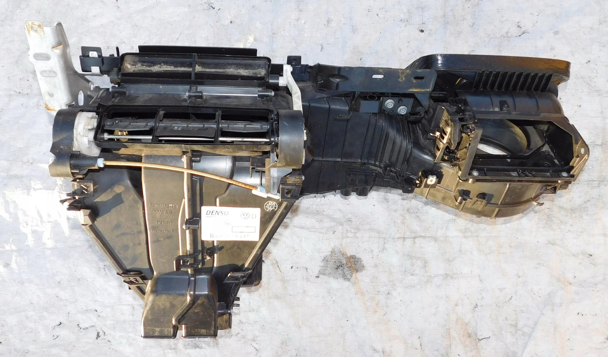 TIGUAN 5N РУЧНИЙ НАГРІВАЧ 5N1820003F