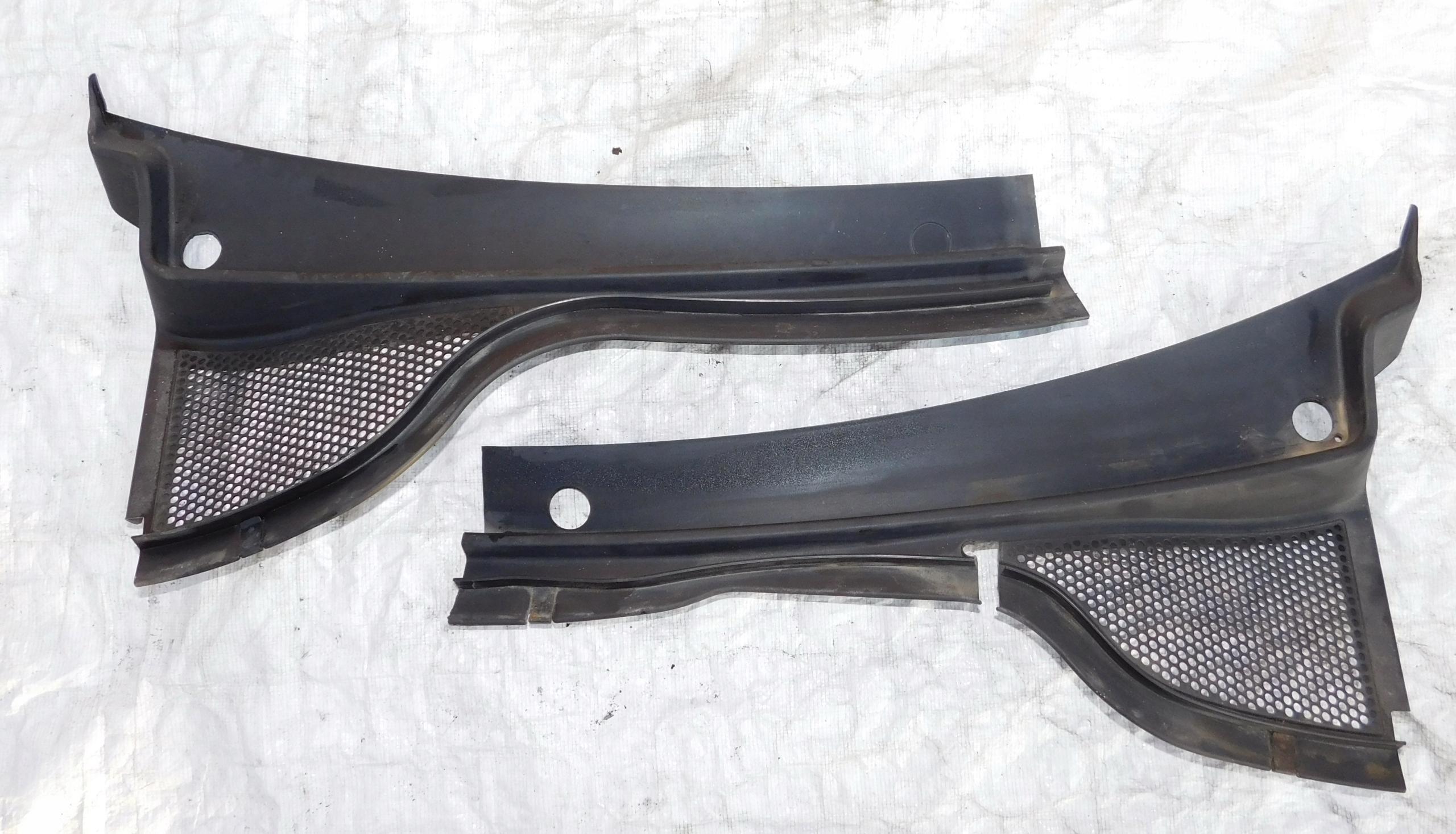 TIGUAN 5N ЛІВИЙ 5N1819403 ПРАВИЙ 5N1819404