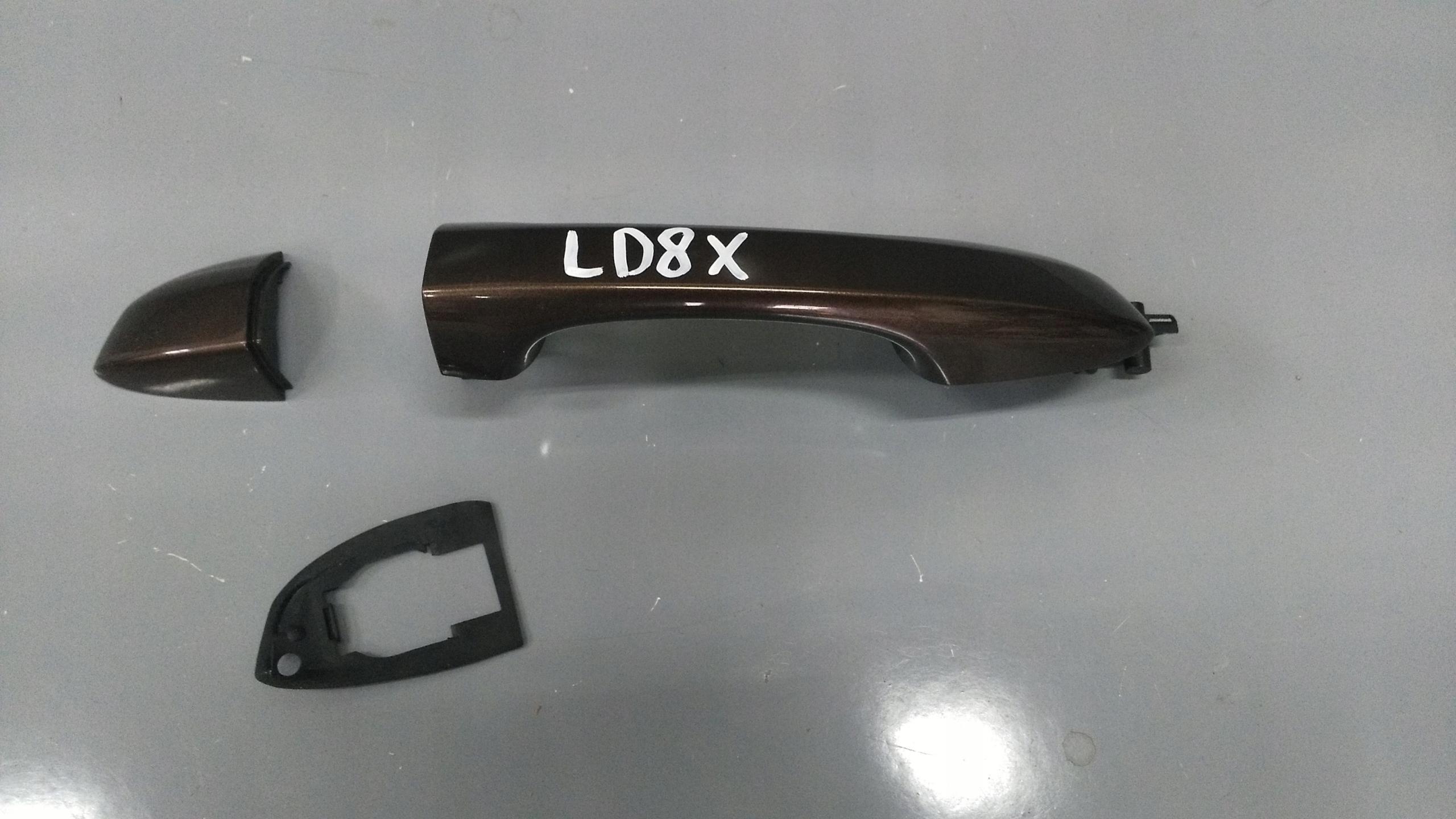 5TA837205A - TOURAN 5T II 15-ДВЕРНАЯ РУЧКА ЛЕВАЯ ПЕРЕДНЯЯ ЗАДНЯЯ LD8X