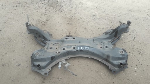 TOYOTA AURIS САНИ ПІДВІСКИ 2010 2012