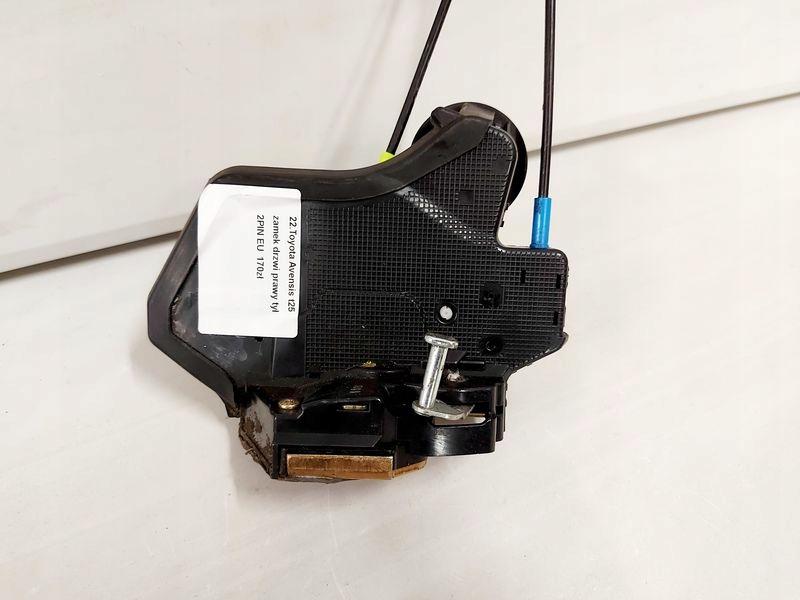 1 - TOYOTA AVENSIS T25 замок двери правый задний 2 PIN EU