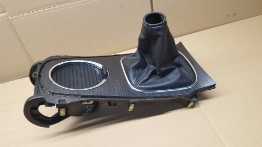 58805-05080, 58805-05070, - TOYOTA AVENSIS T27 09-15R туннель рамка шестерни сильфон 58805-05080