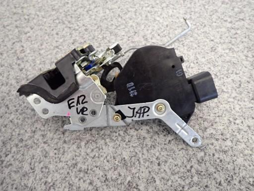 TOYOTA COROLLA E12 02-замок передньої правої двері