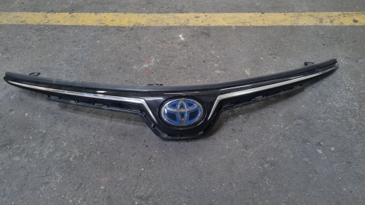 TOYOTA COROLLA E21 РЕШЕТКА РАДИАТОРА