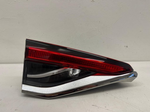 Toyota Corolla E21 Ліва задня лампа 81590-02C21