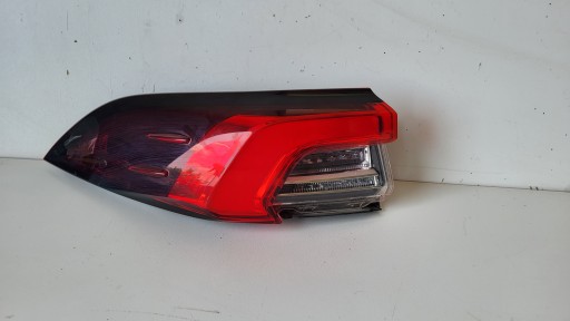 Toyota Corolla E21 Лампа левый задний седан 81560-02D11