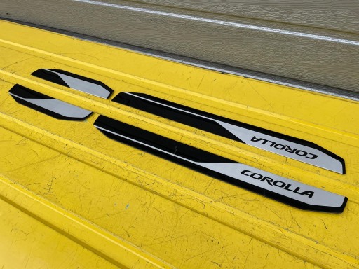 TOYOTA COROLLA E21 бічні спідниці Універсал внутрішні накладки