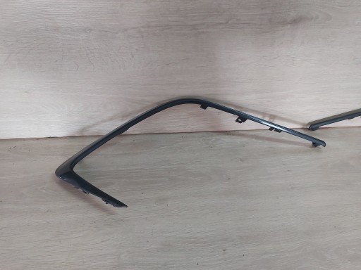 Toyota COROLLA E21 бампер правый 52711-02220