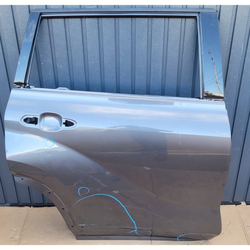 SPP4928 - Toyota highlander iv 19> права задня дверцята права fv