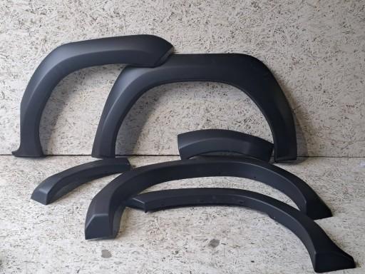 TOYOTA HILUX РАСШИРЕНИЕ МОЛДИНГИ КОМПЛЕКТ