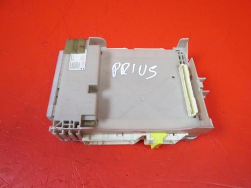 Toyota prius iii 09-11 коробка bsi 82730-47450-a